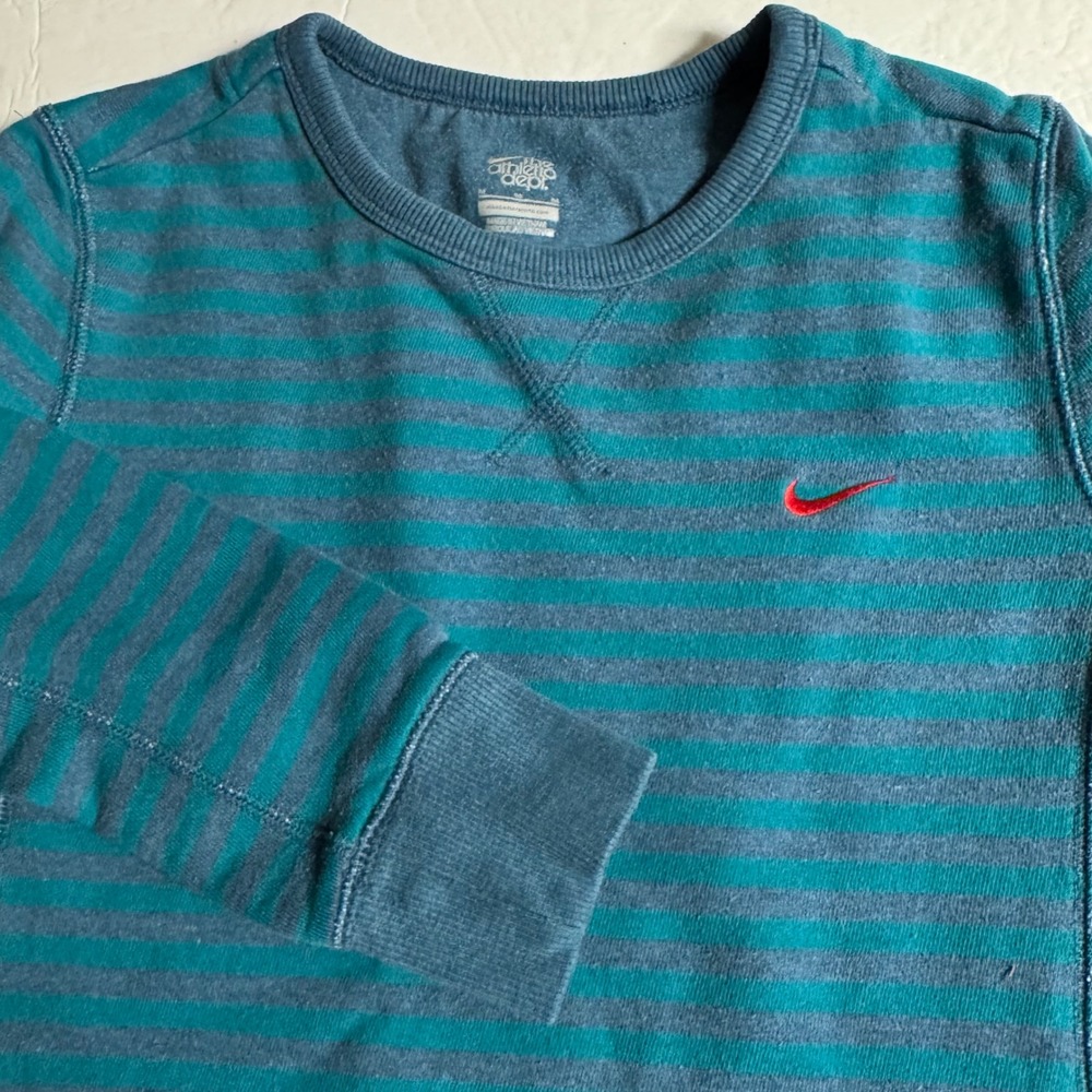 Nike Athletic Dept Kids‎ Crewneck Striped Long Sleeve Sweatshirt Size M
